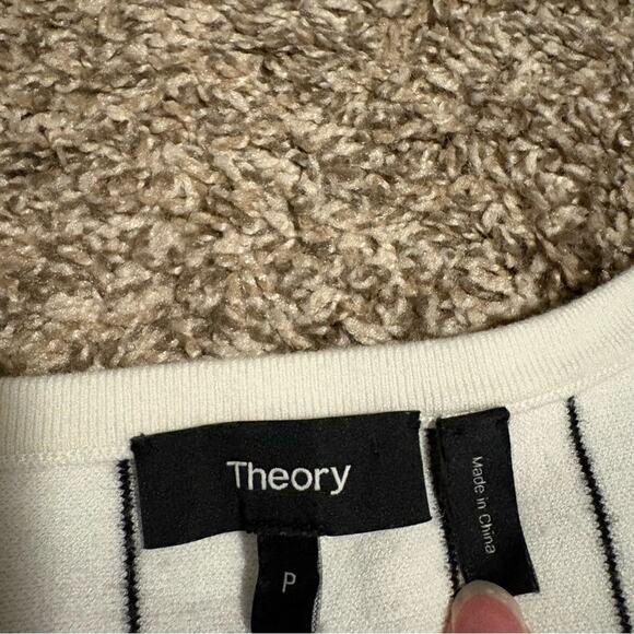 Theory Hayden O Reverie V-Neck Stripe Fringe Pullover Sweater - Picture 8 of 9